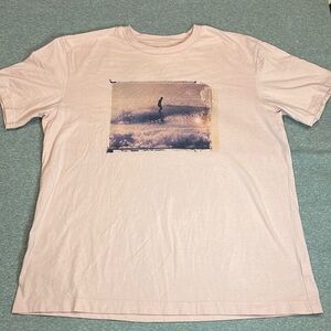 Gap x T. Campbell collaboration beautiful mens graphic pink t-shirt.